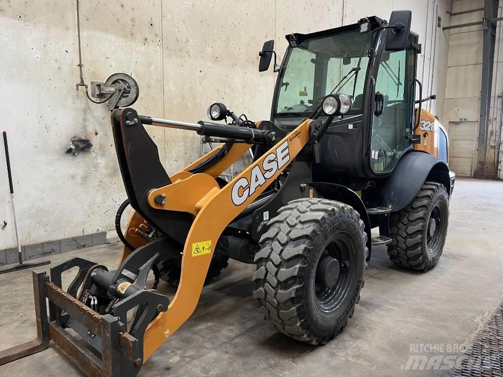 CASE 321 F Radlader