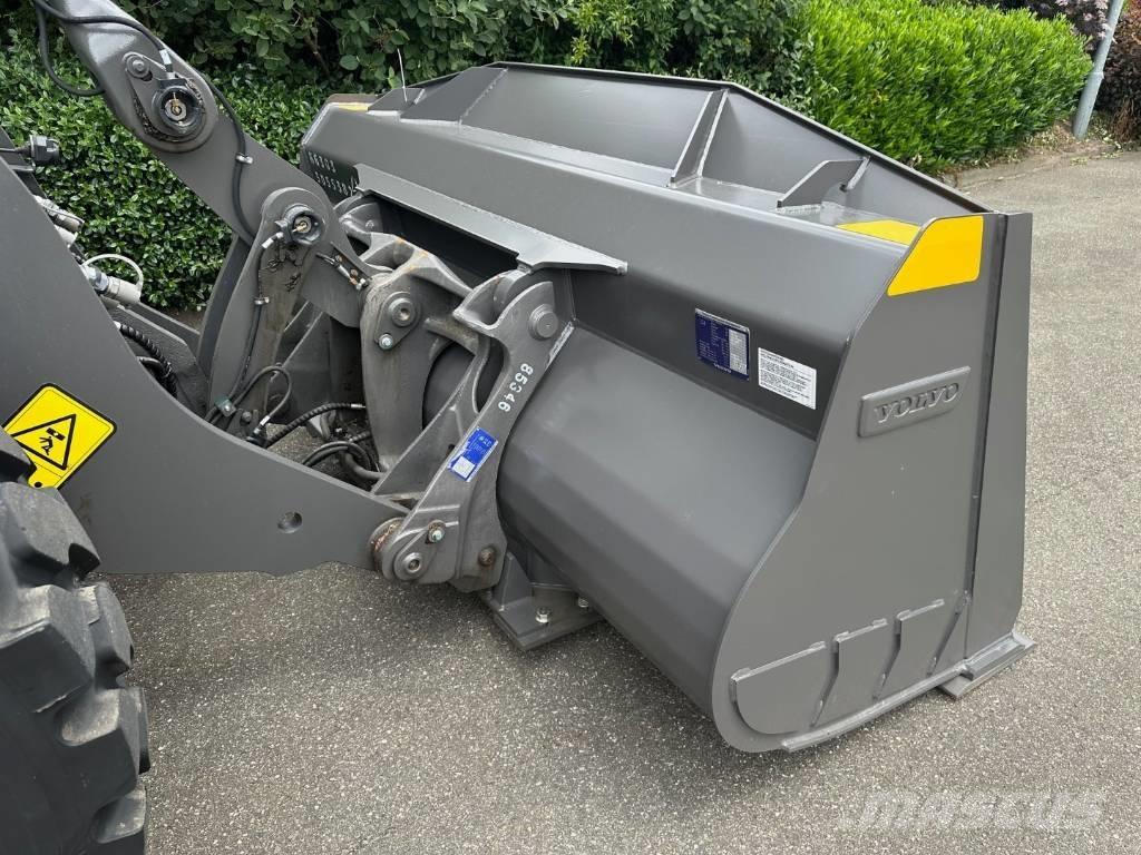 Volvo L 90 H2 Radlader