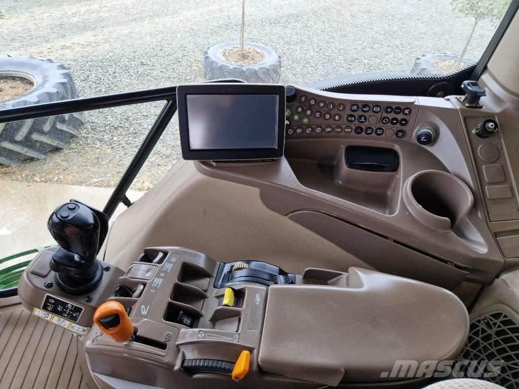 John Deere 6140 R Traktoren