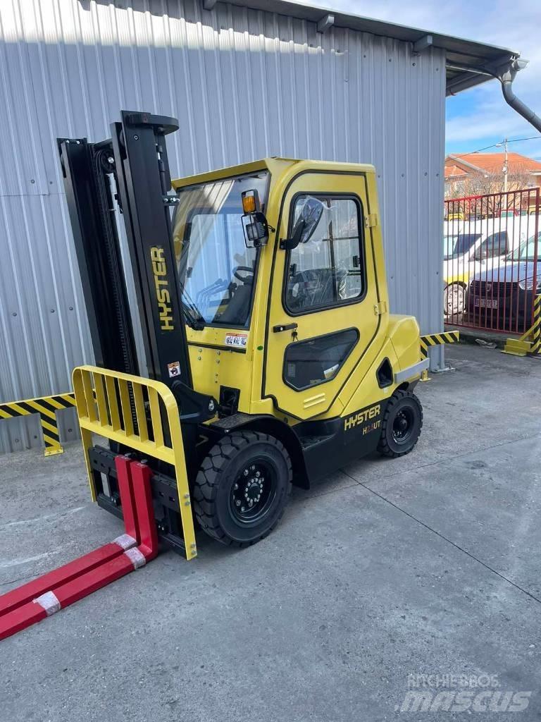 Hyster H2.5UT Diesel Stapler