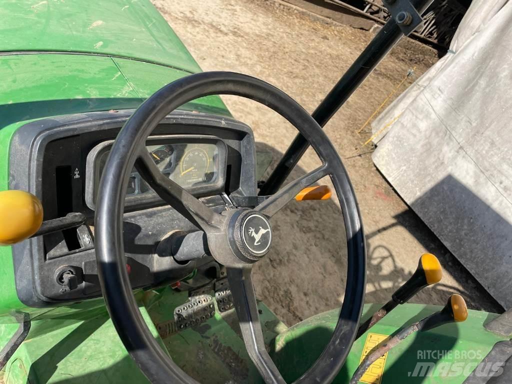 John Deere 5215 Traktoren