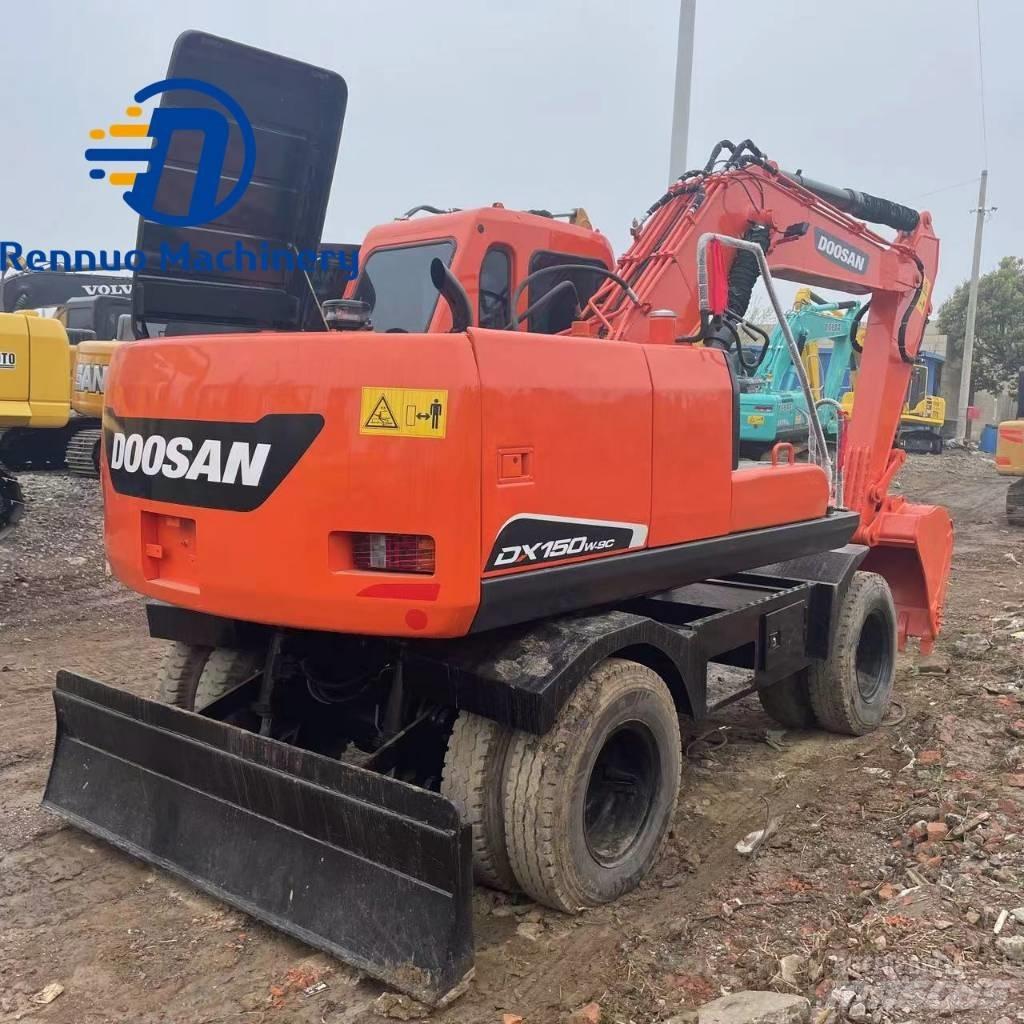 Doosan DX150W-7 Mobilbagger