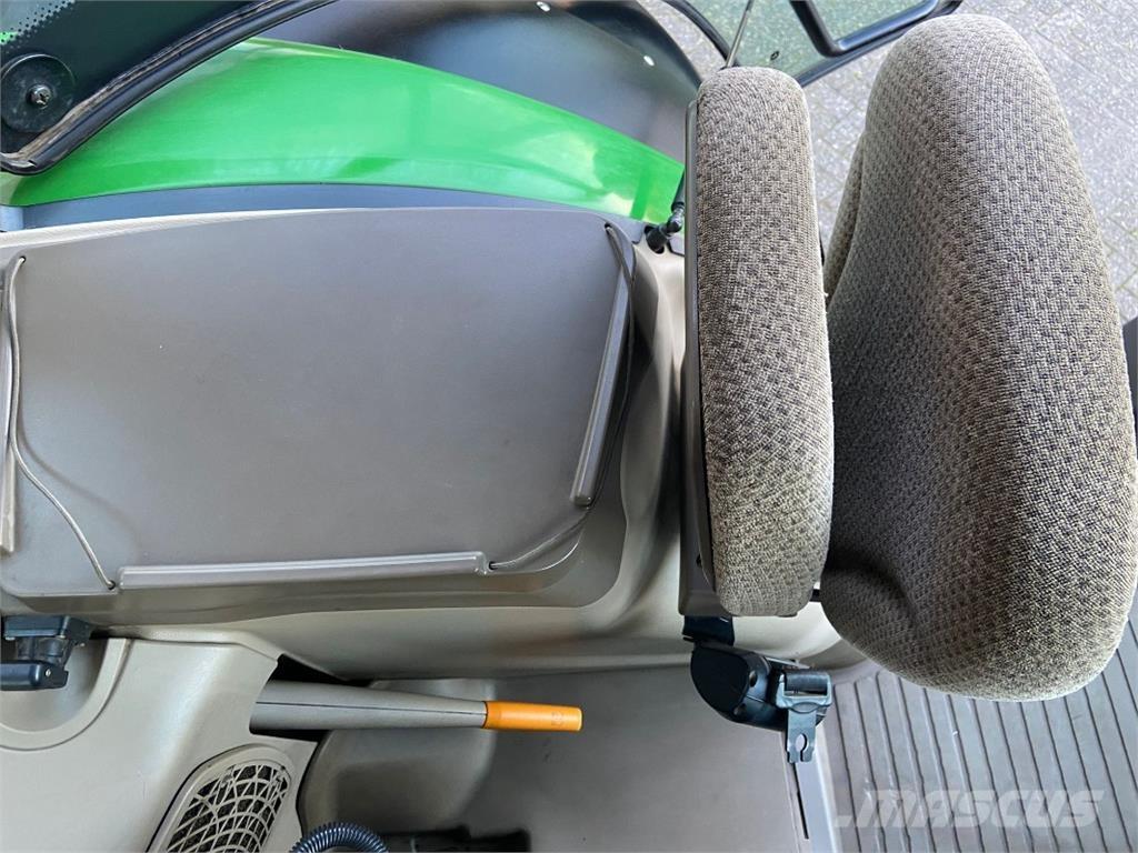 John Deere 6210R Traktoren