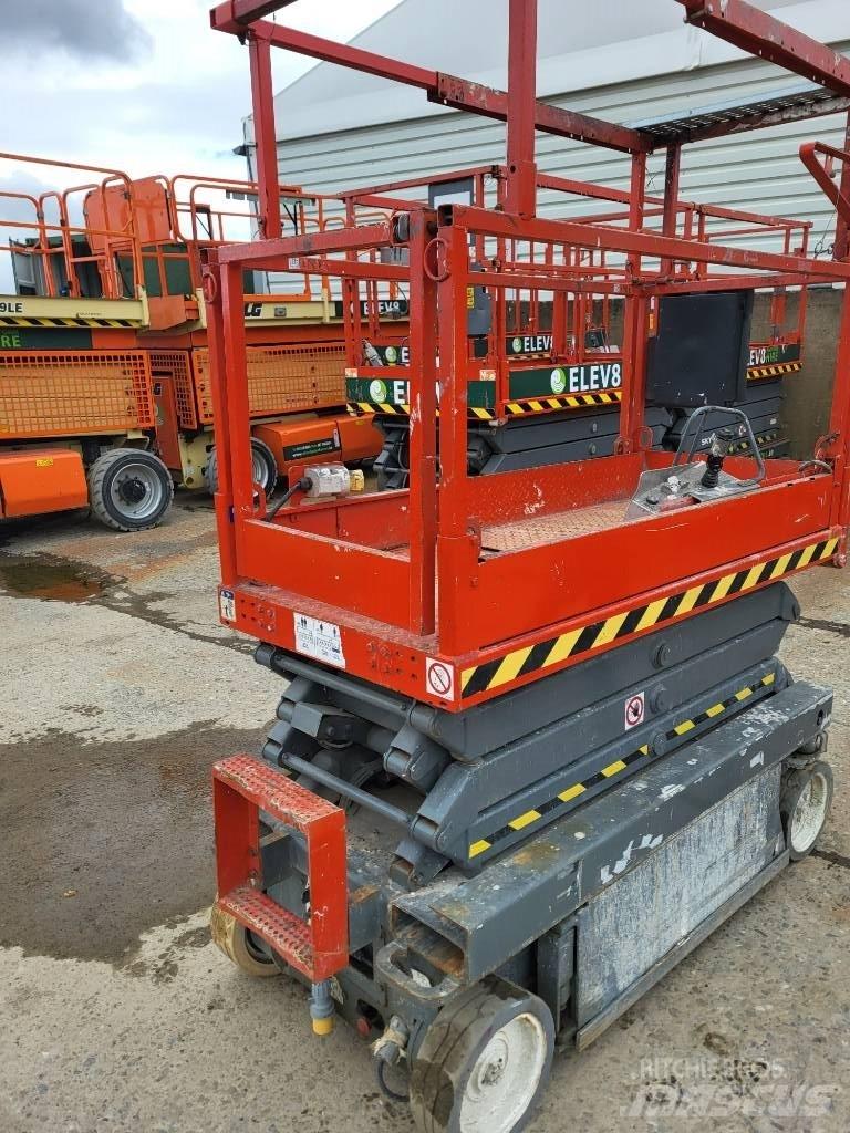 SkyJack 32/19 Scheren-Arbeitsbühnen
