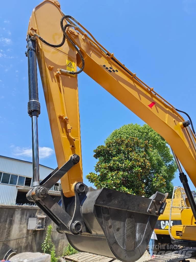 Sany SY 215 C Raupenbagger