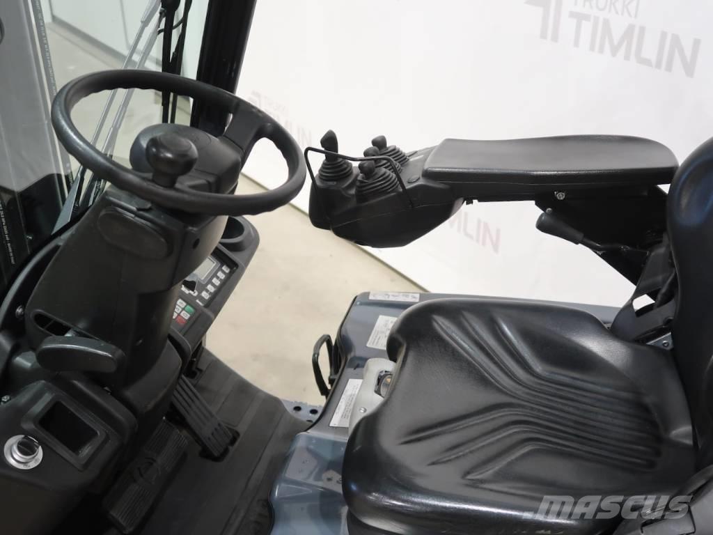 Toyota 8FBE20T Elektro Stapler