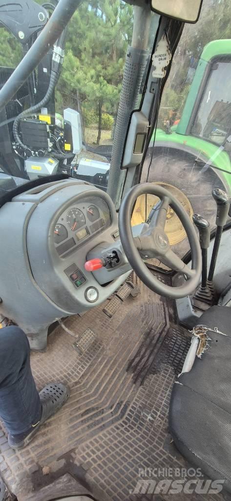 Valtra 6850 Traktoren