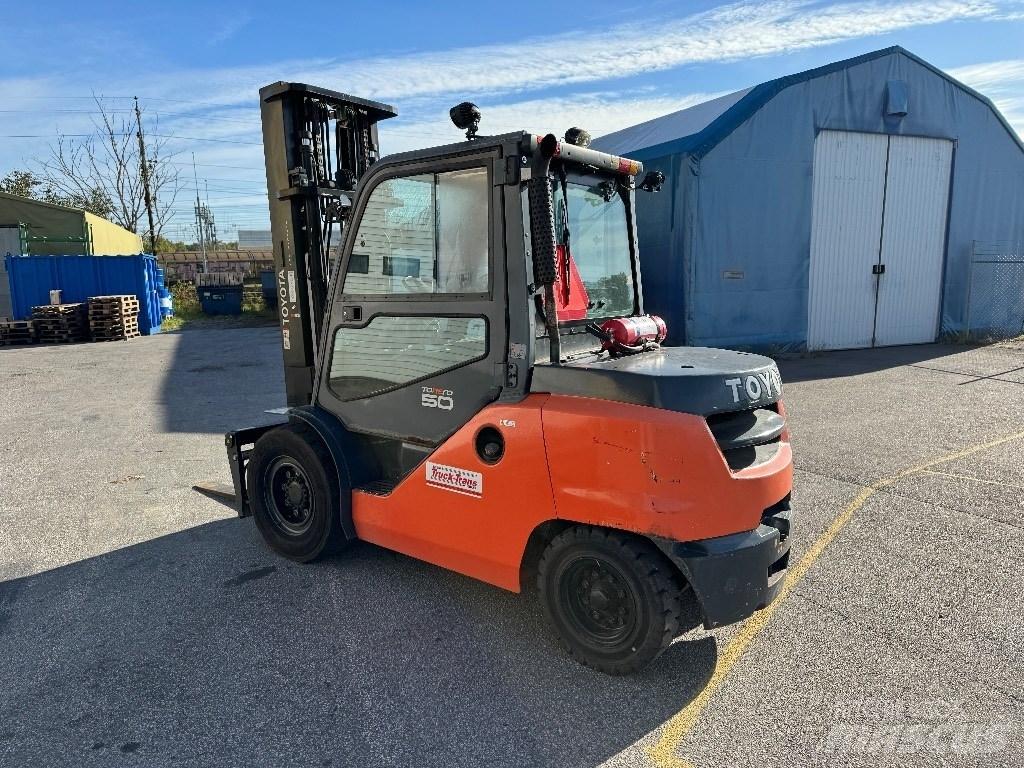 Toyota 40-8FD45N Diesel Stapler