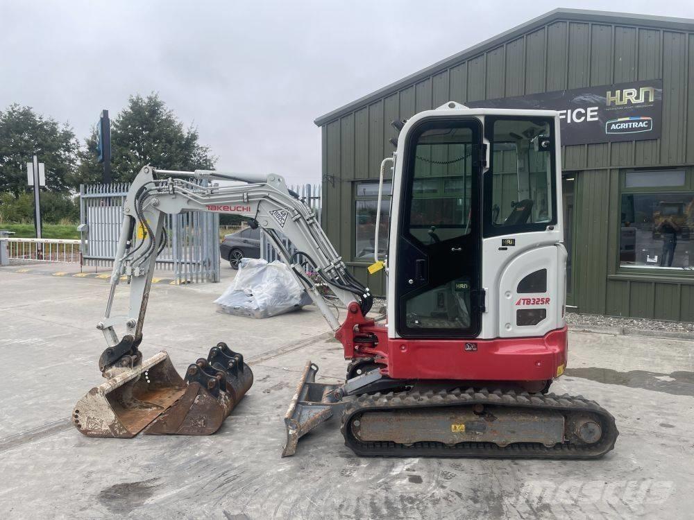 Takeuchi TB 325 R Minibagger < 7t