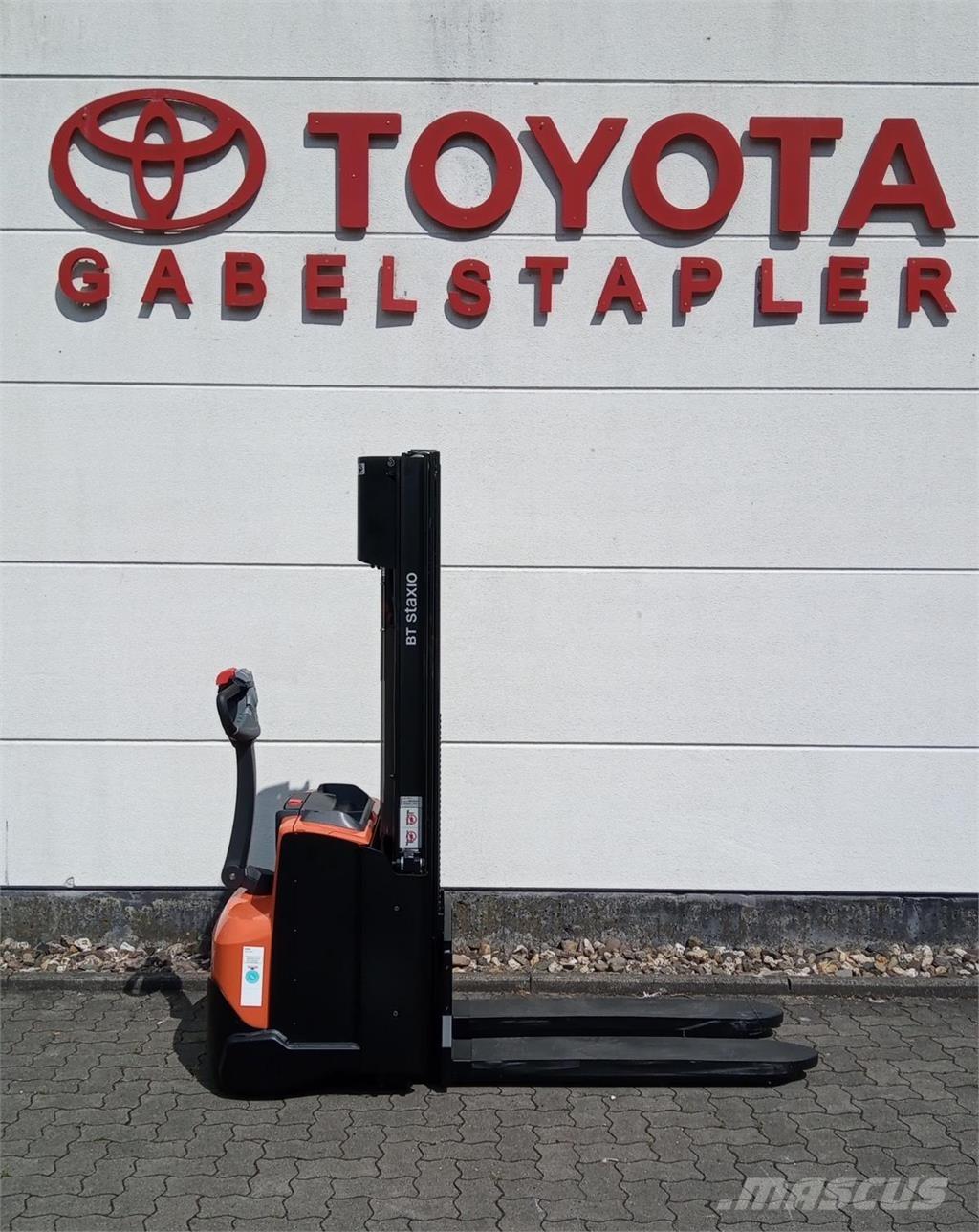 Toyota SWE140L Selbstfahrstapler