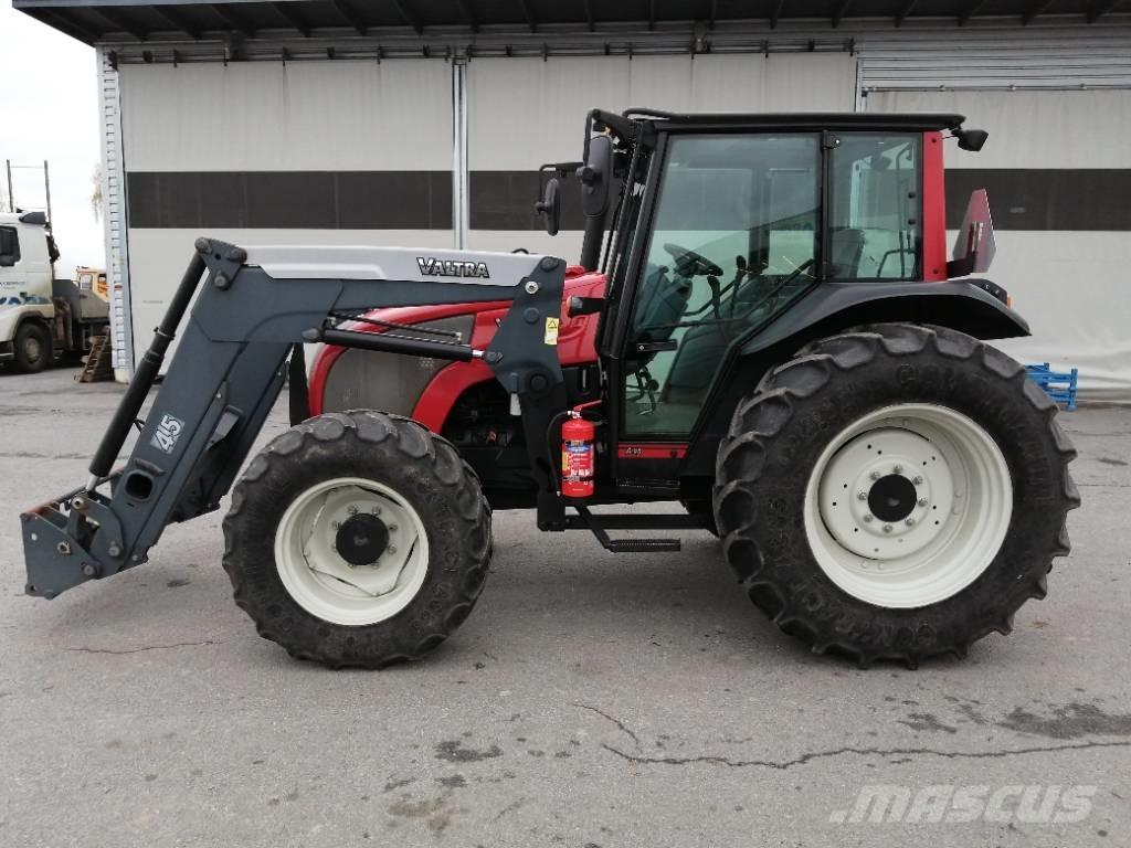 Valtra A 95 Traktoren