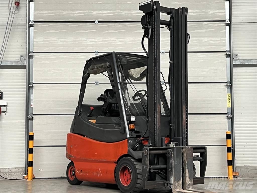 Linde E30 / 03 / 600 Elektro Stapler