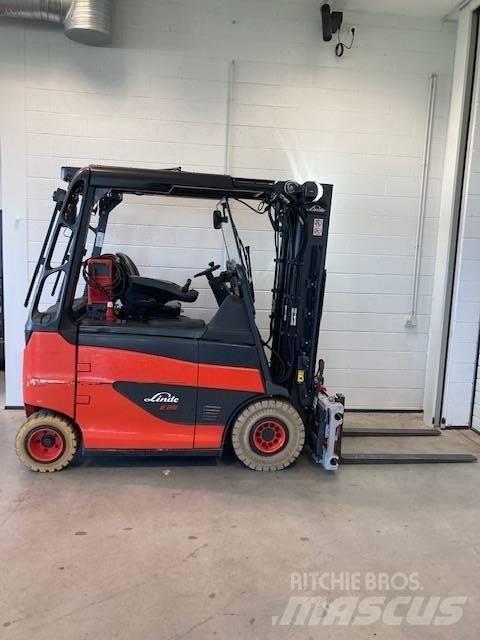 Linde E25/600RH/387 Elektro Stapler