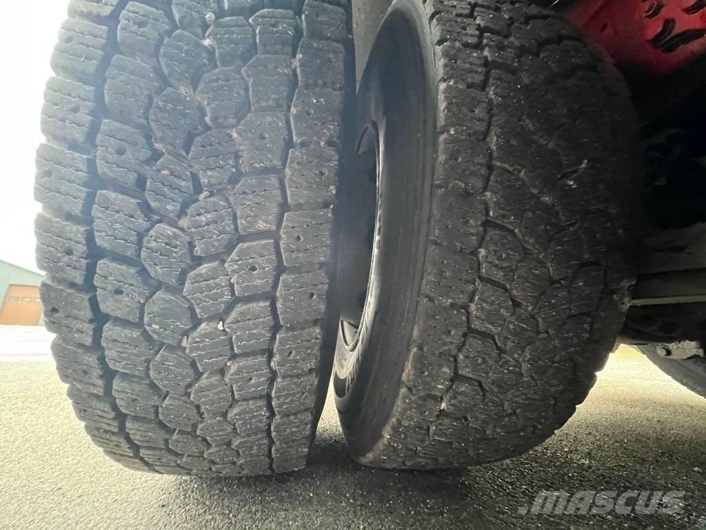 Scania R 730 B6X4NB Holzfahrzeuge