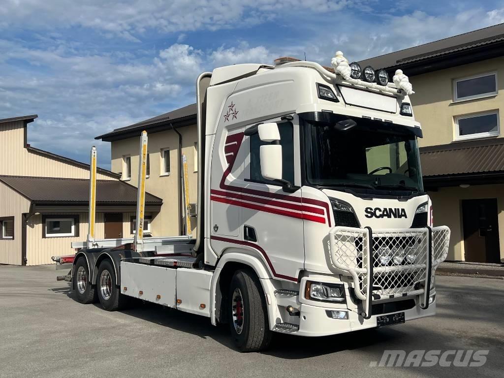 Scania R 730 B6X4NB Holzfahrzeuge