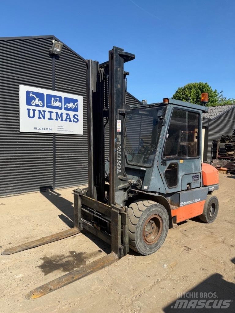 Toyota FD 45 Diesel Stapler