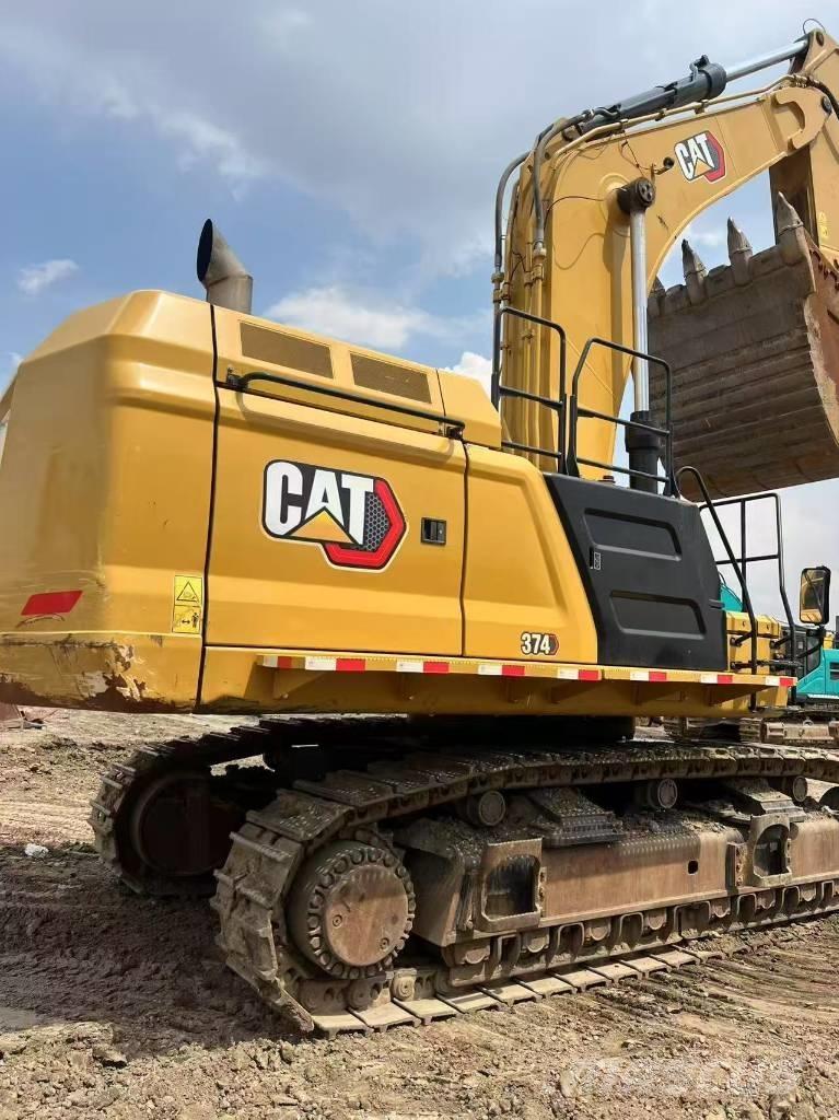 CAT 374 Raupenbagger