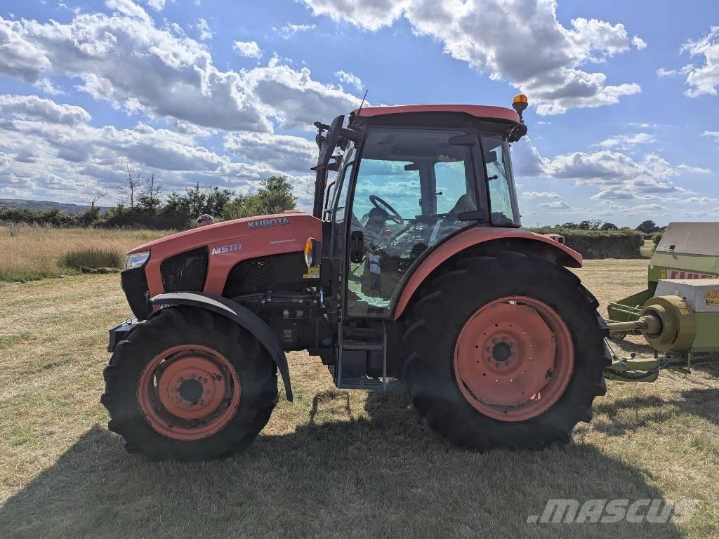 Kubota M 5-111 Traktoren
