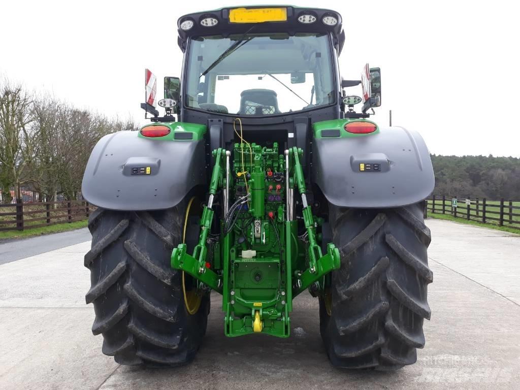 John Deere 6250 R Traktoren