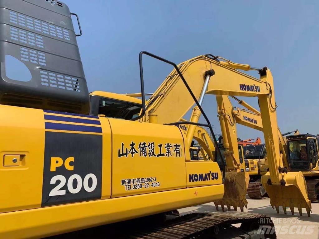 Komatsu PC 220-8 Raupenbagger