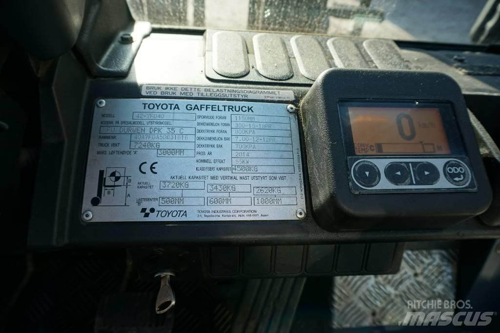 Toyota 42-7FD40 Diesel Stapler