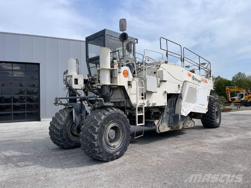 Wirtgen WR 2500 S Asphalt-Recycler