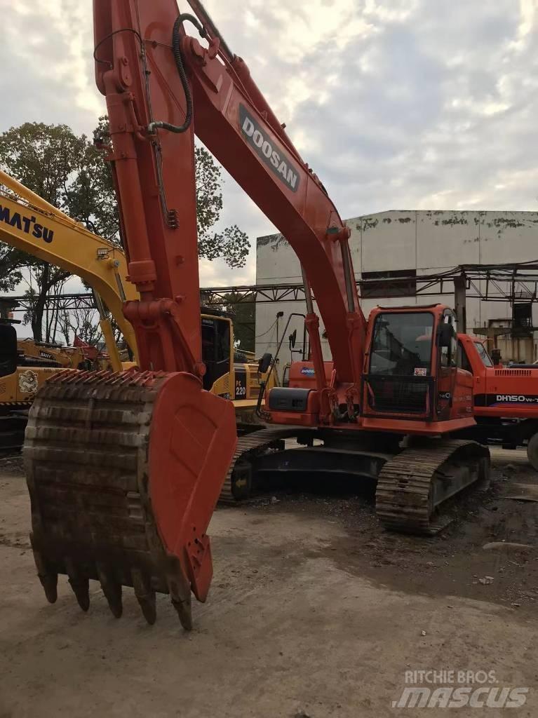 Doosan DX 300 Raupenbagger