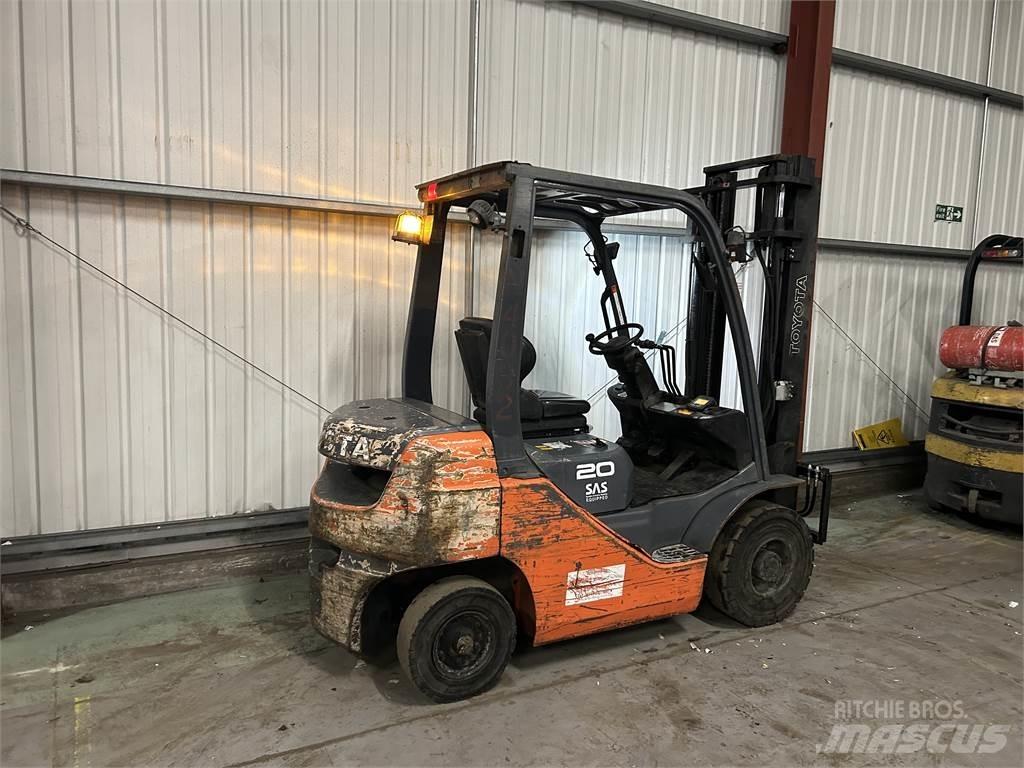 Toyota 8FD20 Diesel Stapler