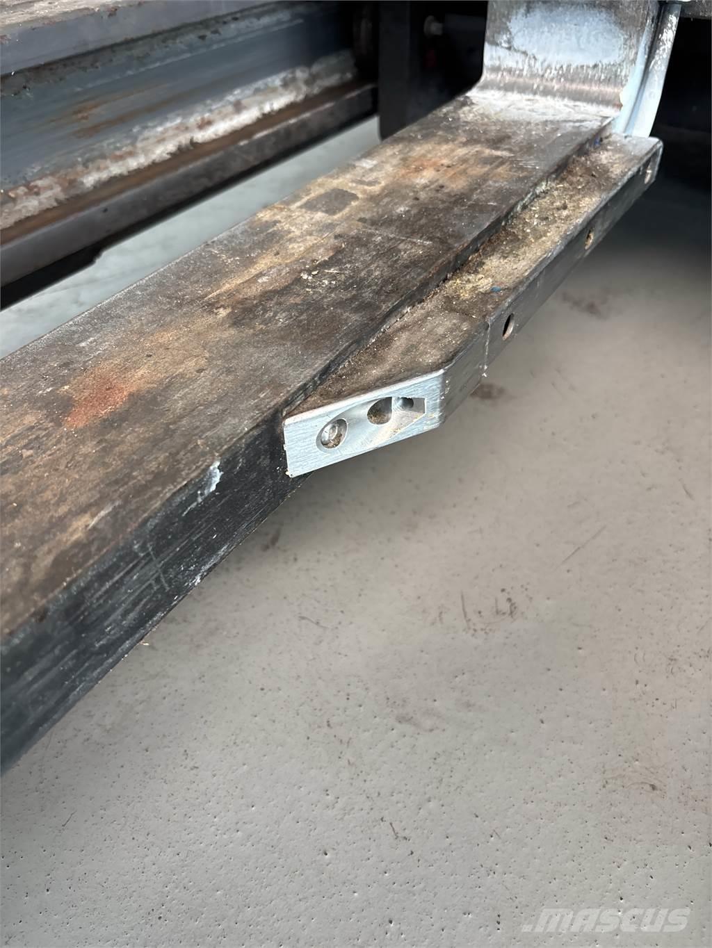 Atlet UMS160 Schubmaststapler