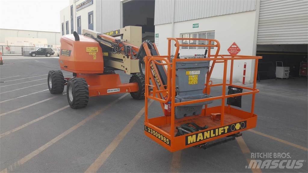 JLG 450AJSII Gelenkteleskoparbeitsbühnen
