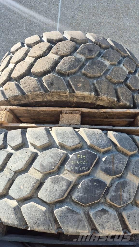 Bridgestone 23.5R25 Reifen