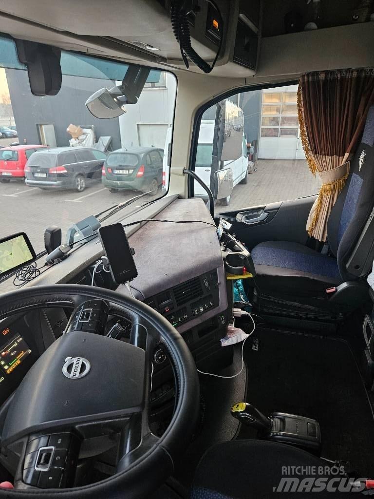 Volvo FH 16 Holzfahrzeuge