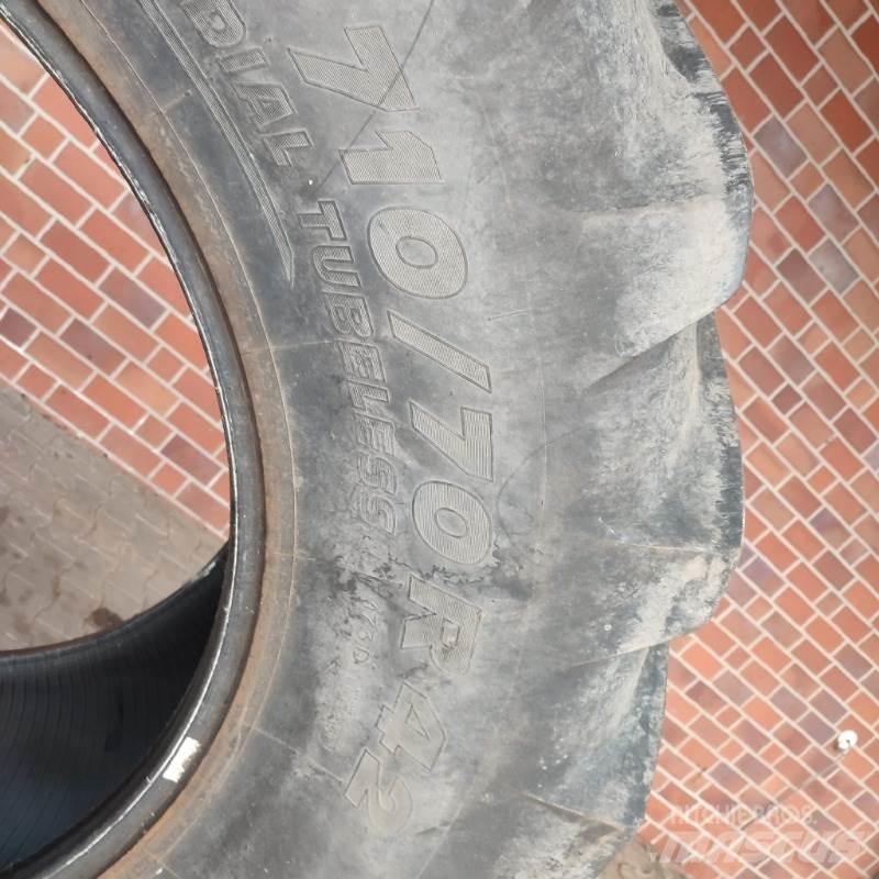 Michelin 710/70R42 Reifen