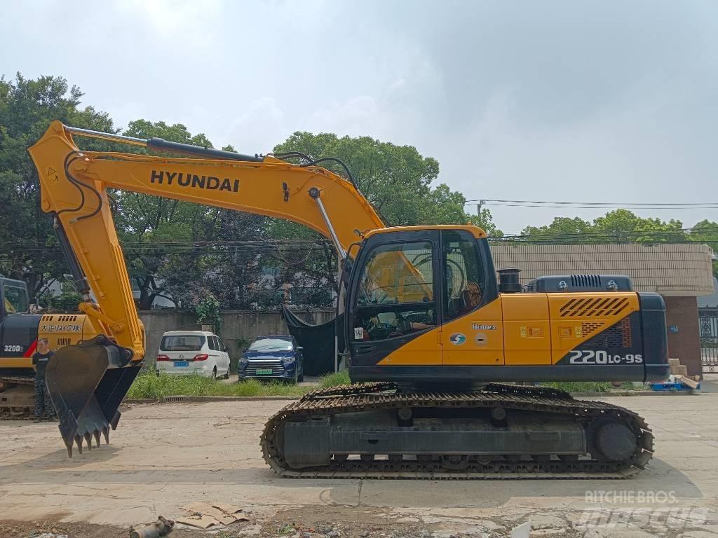 Hyundai R220LC-9S Raupenbagger
