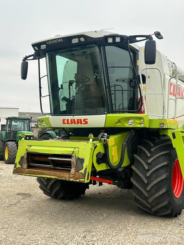 CLAAS Lexion 530 Mähdrescher