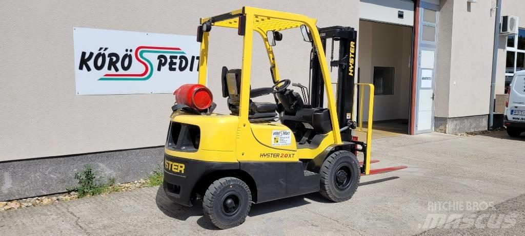 Hyster H 2.0 XT Gas Stapler