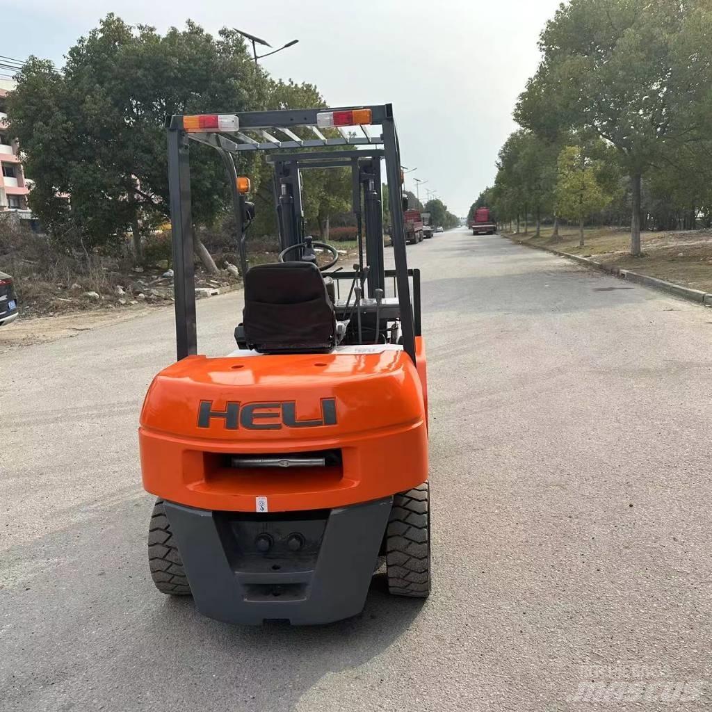 Heli CPC35 Diesel Stapler