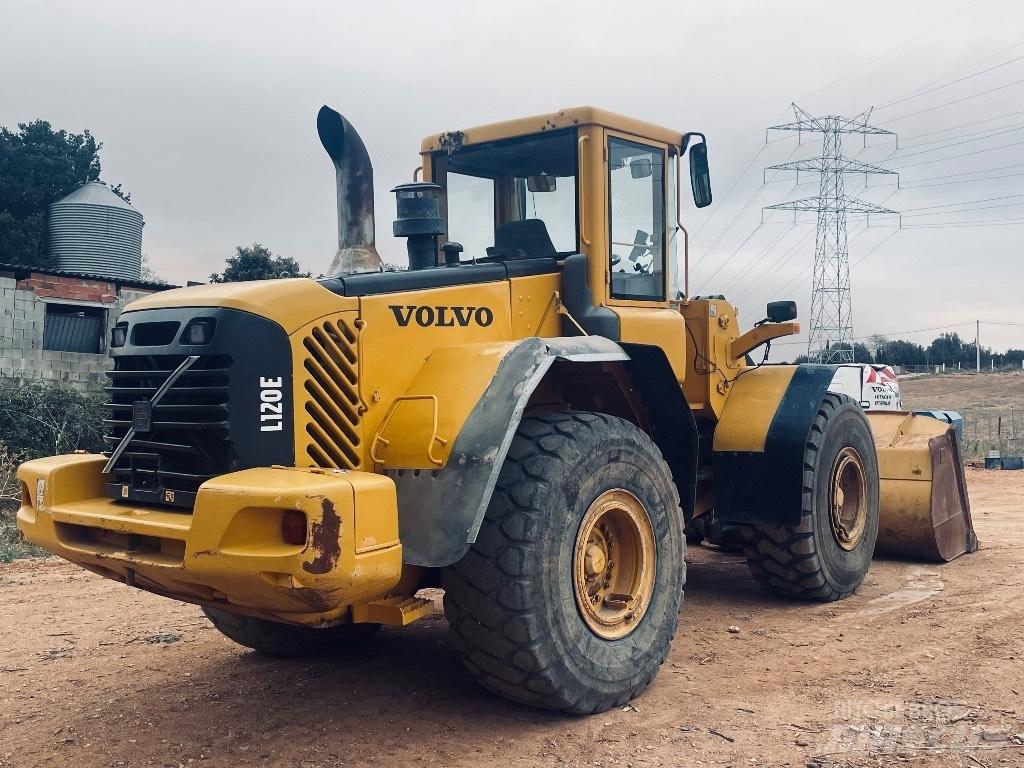 Volvo L120E Radlader