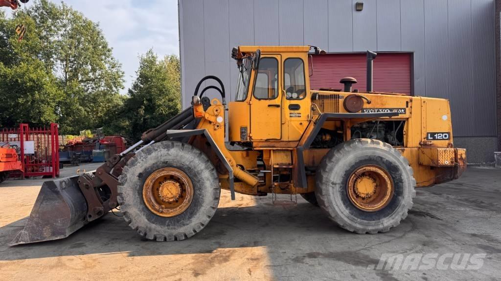 Volvo L 120 Radlader