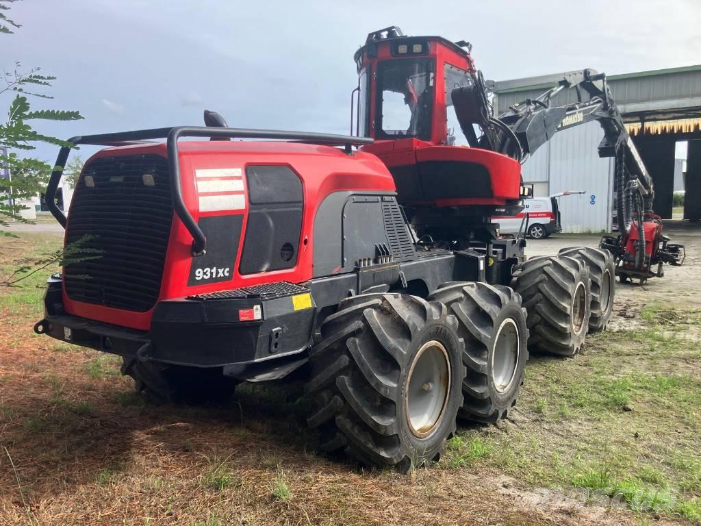 Komatsu 931 XC Harvester