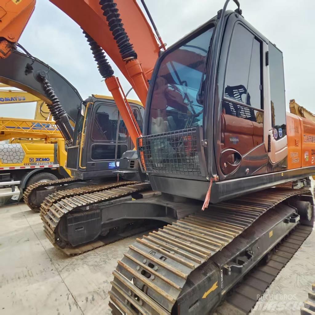 Hitachi ZX 210 Raupenbagger