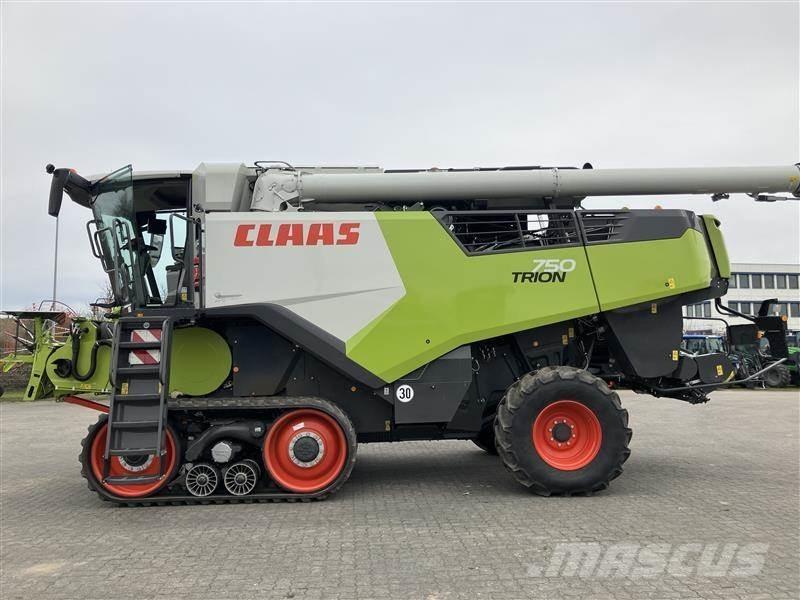CLAAS TRION 750 TT Mähdrescher