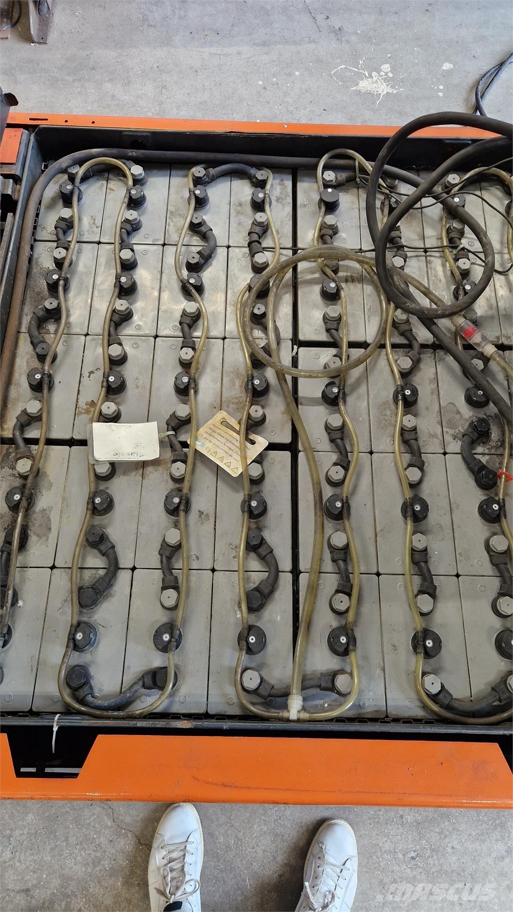 Toyota 7FBMF30 Elektro Stapler