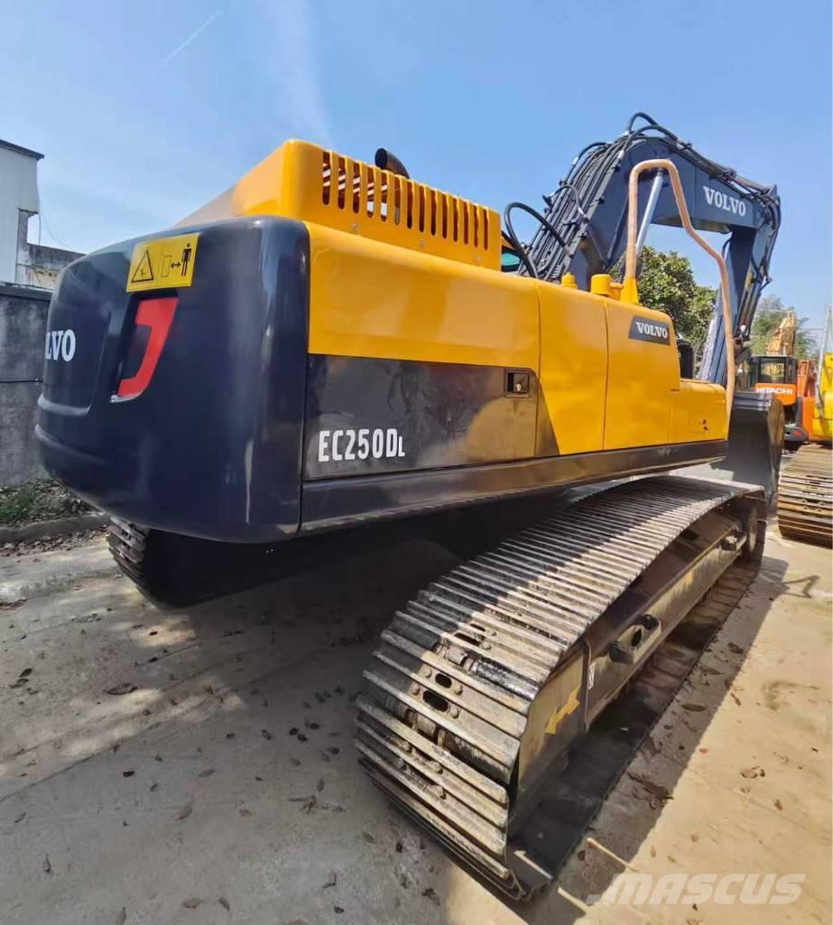 Volvo EC 250 D L Raupenbagger