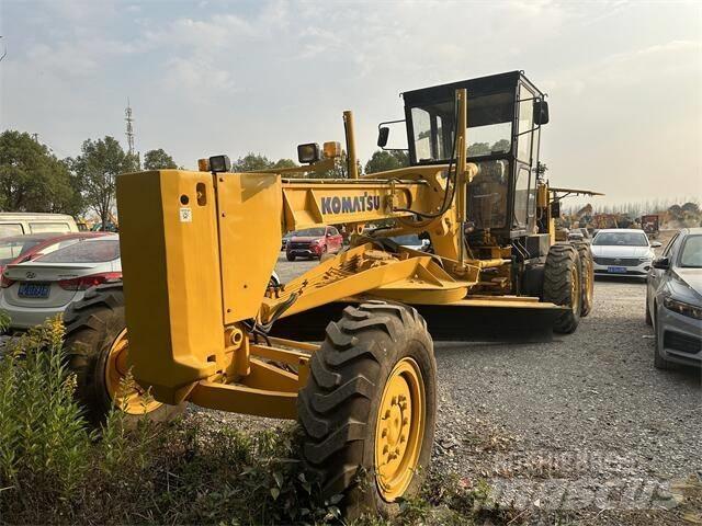 Komatsu GD655 Grader