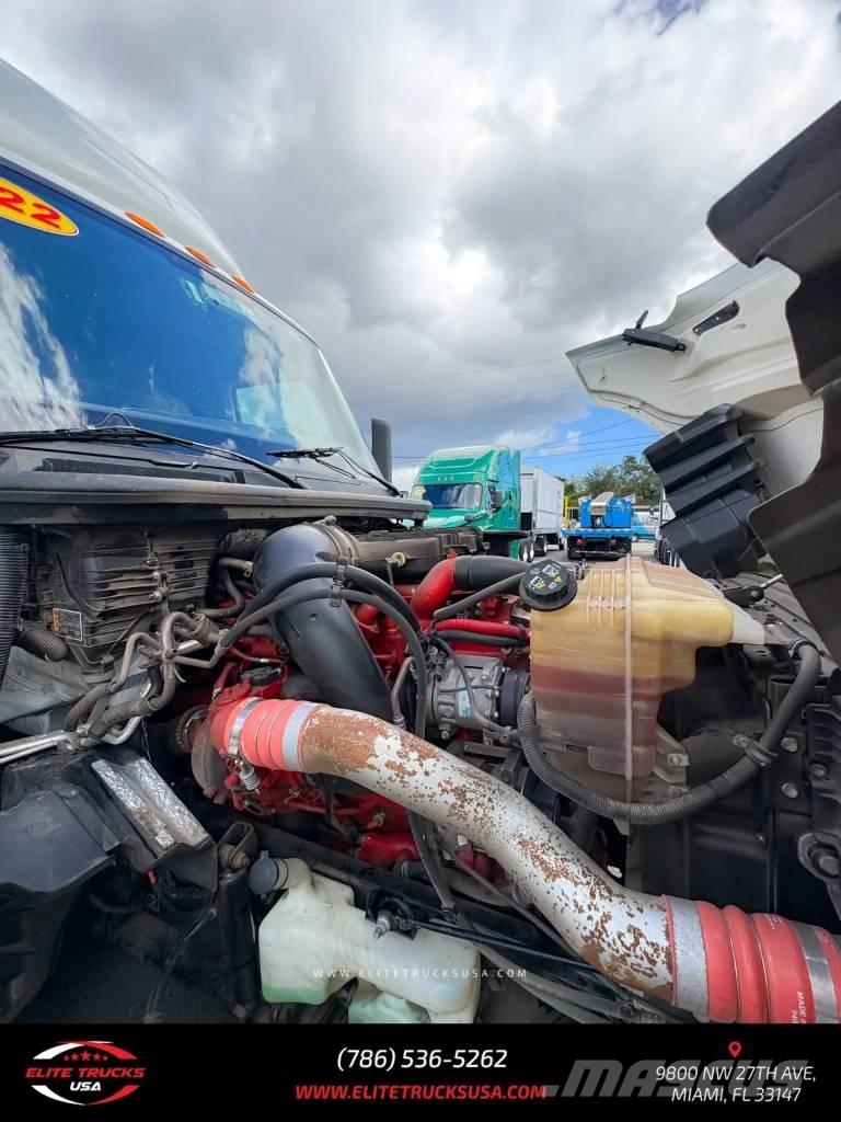 International LT Andere Fahrzeuge