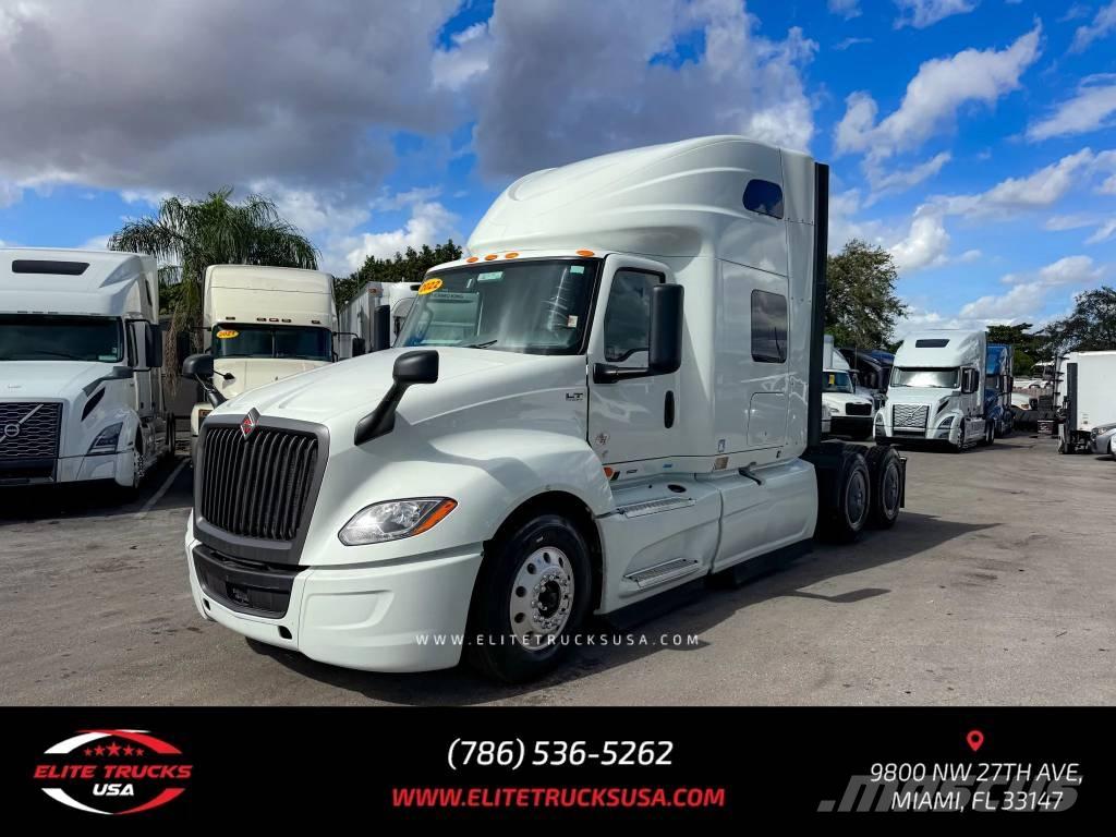 International LT Andere Fahrzeuge