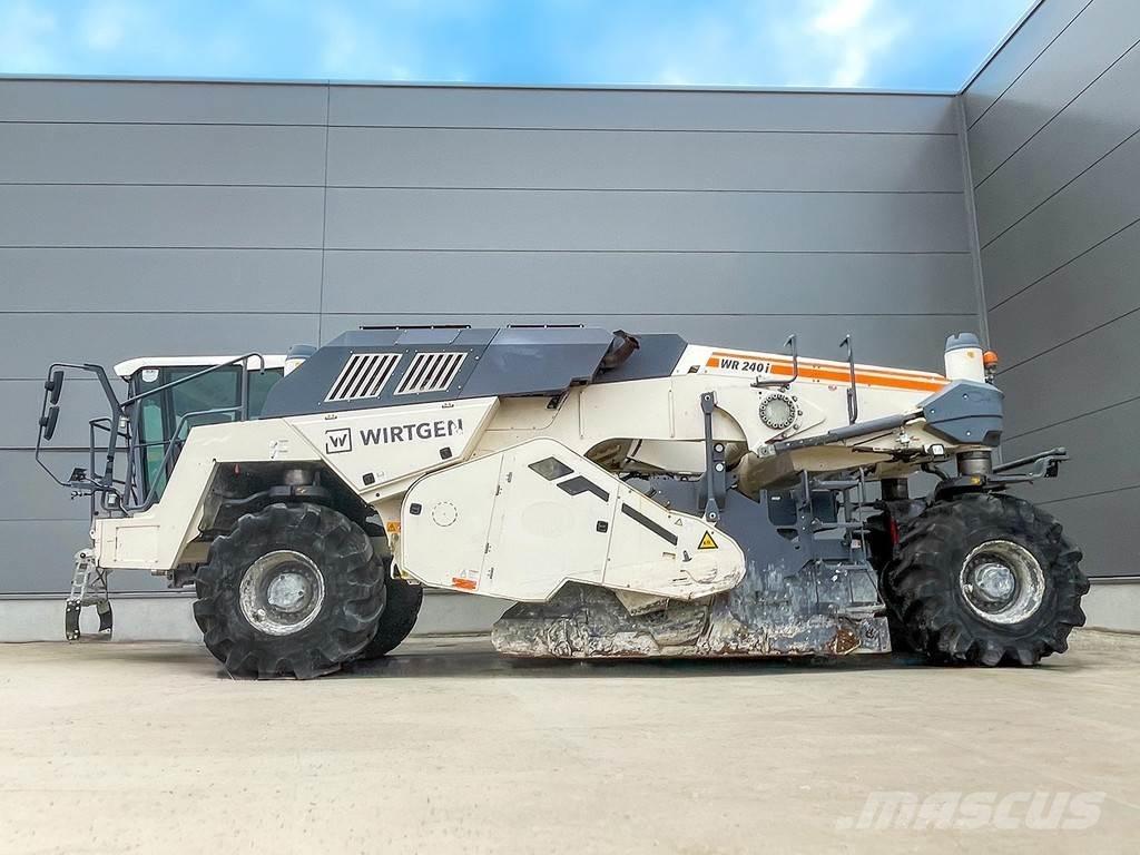 Wirtgen WR 240I Asphalt-Recycler
