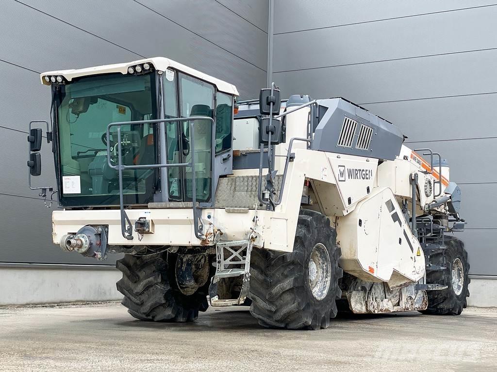 Wirtgen WR 240I Asphalt-Recycler