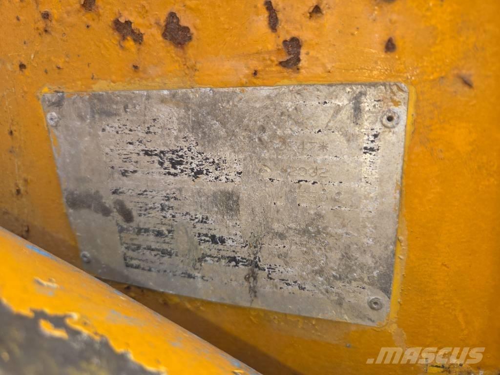 Komatsu SK 714 Kompaktlader